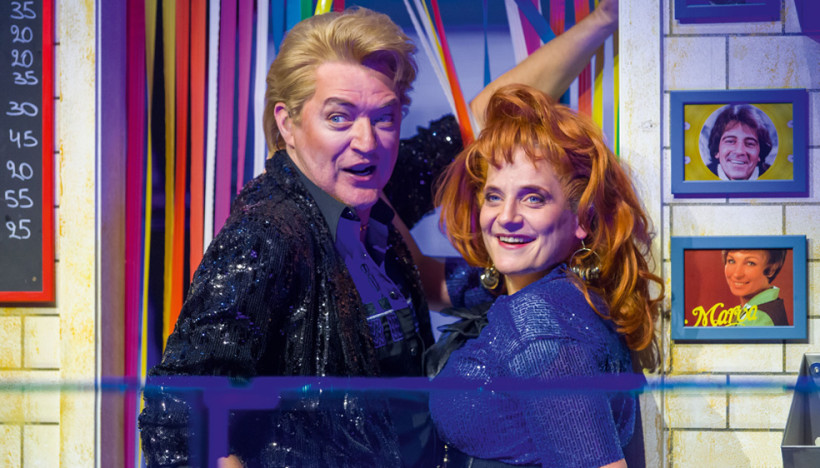 Afbeelding nieuwsartikel: 'Tien Om Te Zien, De Musical luidt definitief einde in van Studio 100 Pop-Up Theater'